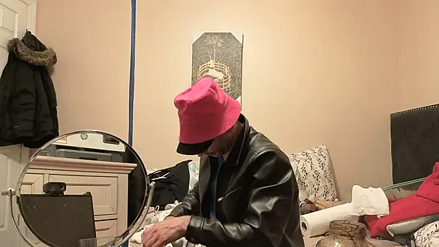 hailzeffn online show from April 8, 2026, 2:33 am