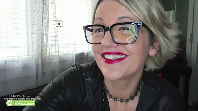 KARINASPALACIOS online show from May 19, 2026, 11:49 am