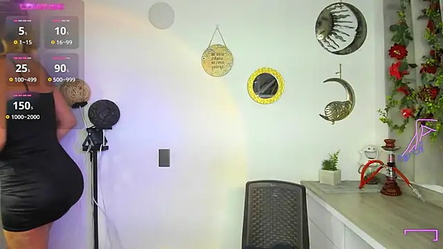  cristal ayala online show from March 30, 2026, 11:50 pm