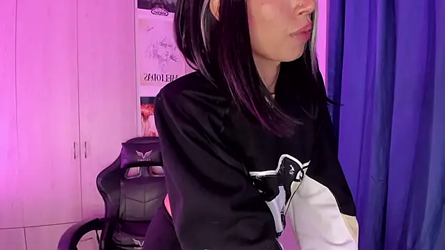 gennesisxx online show from September 22, 2025, 3:52 am