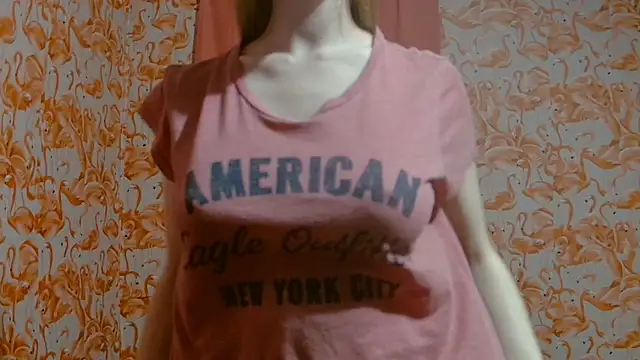 strawberrysmoothie online show from December 16, 2024, 12:48 am