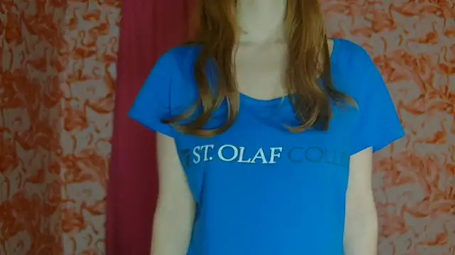 strawberrysmoothie online show from February 1, 2025, 3:30 am