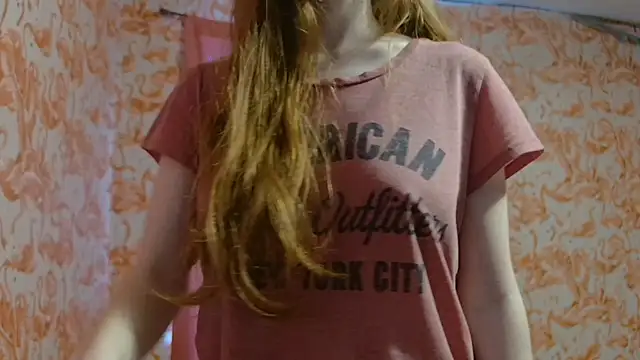 strawberrysmoothie online show from January 11, 2026, 6:02 pm