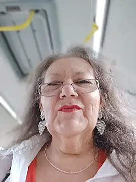 Snezhana online show from July 14, 2026, 4:23 pm