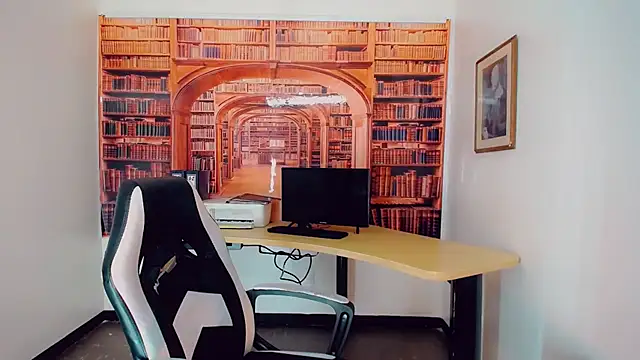 khiara moretti online show from January 5, 2025, 1:35 am