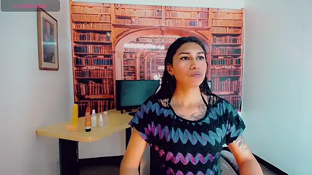 khiara moretti online show from February 26, 2025, 7:38 pm