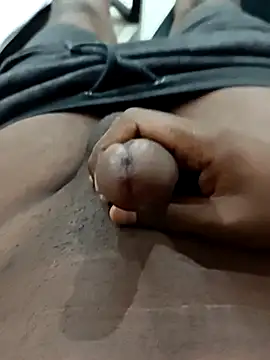 cooljohny22892 online show from March 17, 2025, 7:37 pm