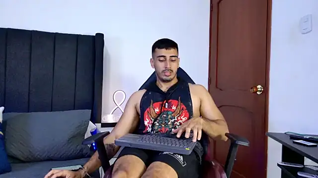 muscle ares online show from November 11, 2025, 11:49 pm