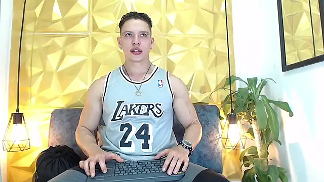 Baxter Dex online show from December 10, 2024, 5:17 am