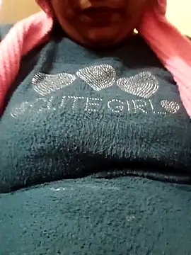 Snapshot of Shoni__ chatting on December 18, 2025, 3:56 am Shoni online show from December 18, 2025, 3:56 am