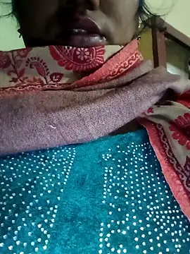 Snapshot of Shoni__ chatting on January 7, 2026, 12:57 am Shoni online show from January 7, 2026, 12:57 am