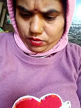 Snapshot of Shoni__ chatting on January 14, 2026, 5:35 am Shoni online show from January 14, 2026, 5:35 am