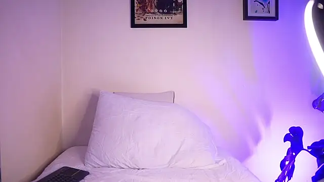 Snapshot of YourMandy chatting on September 12, 2025, 5:13 pm YourMandy online show from September 12, 2025, 5:13 pm