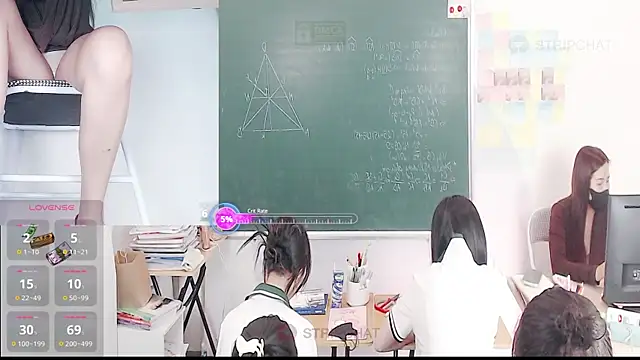 Snapshot of _Math_ chatting on January 15, 2026, 2:05 am Math online show from January 15, 2026, 2:05 am