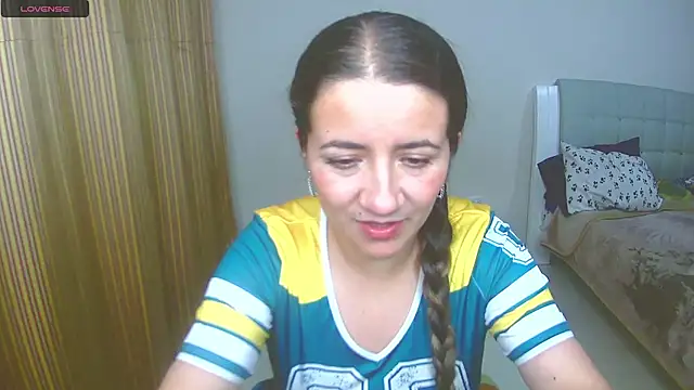 Snapshot of Dayanna_Smitt chatting on January 6, 2025, 12:48 am Dayanna Smitt online show from January 6, 2025, 12:48 am