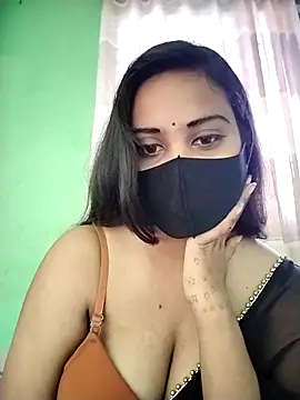 Snapshot of SimaRoy- chatting on May 3, 2026, 1:33 am SimaRoy- online show from May 3, 2026, 1:33 am