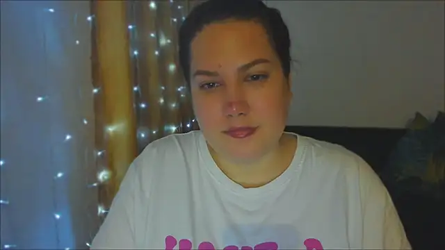  madalexa  online show from October 7, 2025, 9:34 pm