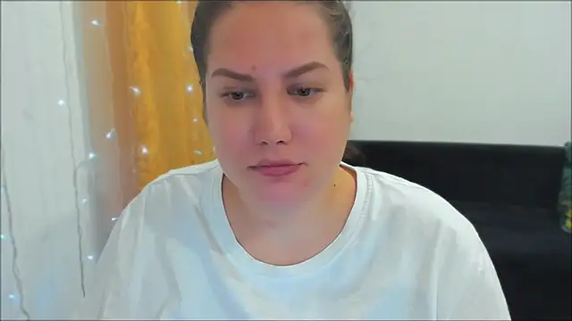  madalexa  online show from November 11, 2025, 7:58 pm