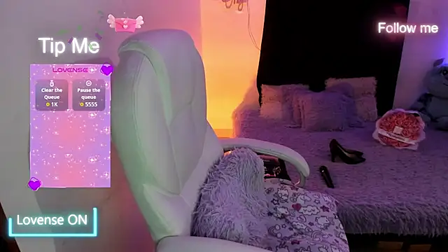 Sofia thomson1 t online show from November 26, 2025, 4:13 am