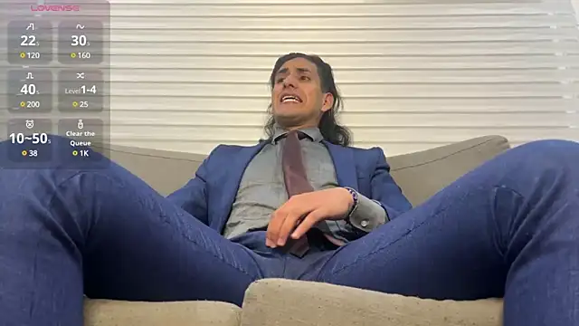 Tom blunt96 online show from January 31, 2025, 10:31 pm