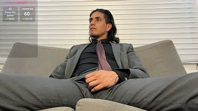 Tom blunt96 online show from February 12, 2025, 12:05 am