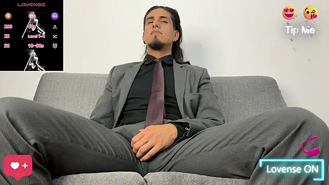 Tom blunt96 online show from September 11, 2025, 7:08 am