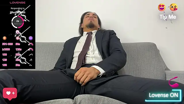 Tom blunt96 online show from September 15, 2025, 8:31 pm