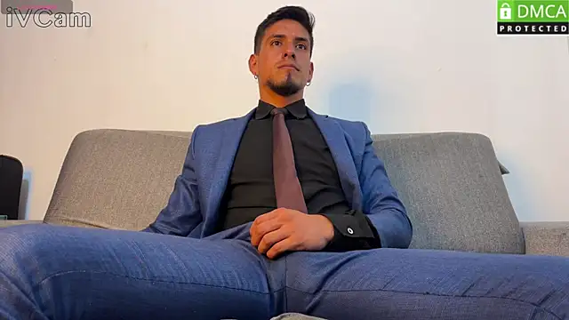 Snapshot of Tom_blunt96 chatting on May 27, 2026, 2:25 pm Tom blunt96 online show from May 27, 2026, 2:25 pm