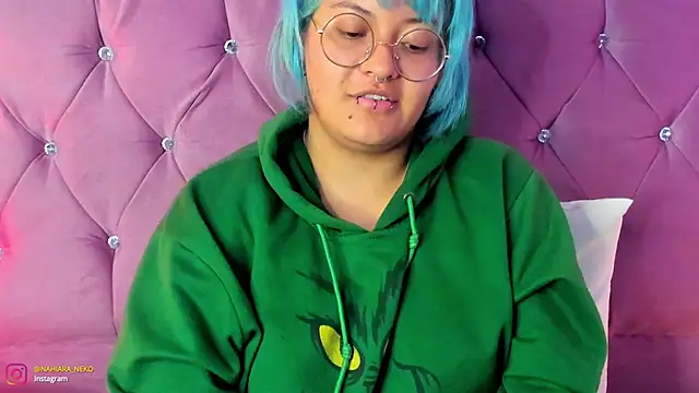 lucky-leah online show from March 5, 2025, 6:44 am