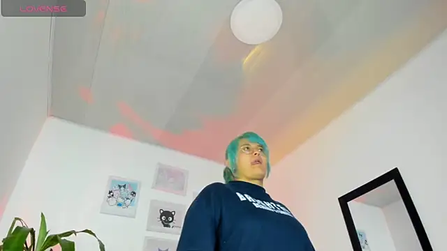 lucky-leah online show from March 7, 2025, 3:40 am