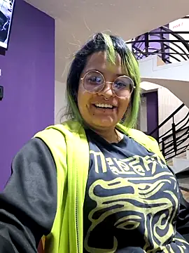 lucky-leah online show from September 27, 2025, 3:22 am