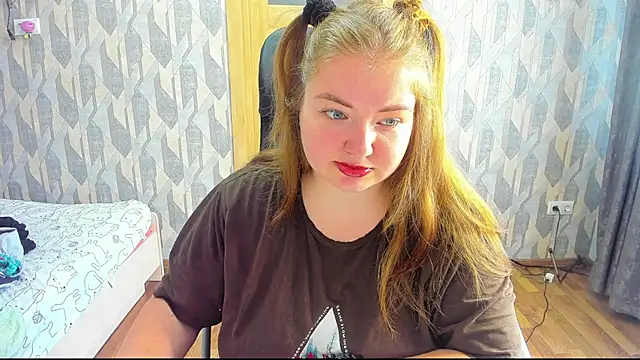 Snapshot of valery1610 chatting on July 31, 2026, 10:25 am valery1610 online show from July 31, 2026, 10:25 am