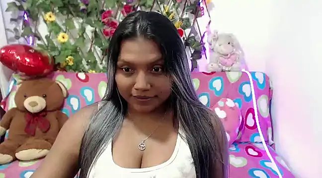 sexysusan4you online show from December 18, 2024, 7:52 pm