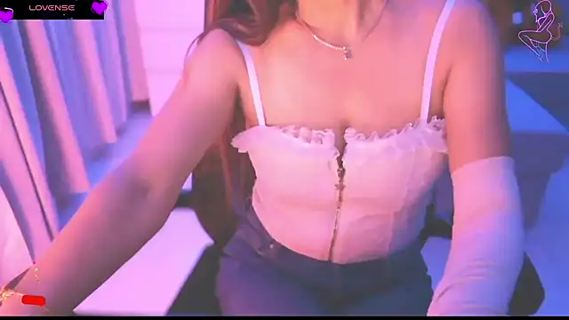 Snapshot of _Blue_Ruubyy_ chatting on February 25, 2026, 9:24 pm Blue Ruubyy online show from February 25, 2026, 9:24 pm