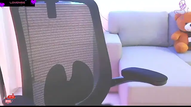 Snapshot of _Blue_Ruubyy_ chatting on February 26, 2026, 1:43 pm Blue Ruubyy online show from February 26, 2026, 1:43 pm