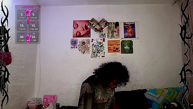 Snapshot of angelsdustxxx chatting on December 23, 2024, 4:39 pm angelsdustxxx online show from December 23, 2024, 4:39 pm