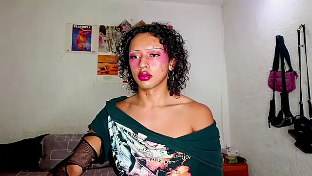 Snapshot of angelsdustxxx chatting on February 12, 2025, 6:19 am angelsdustxxx online show from February 12, 2025, 6:19 am