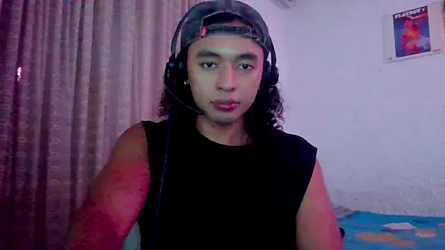 Snapshot of angelsdustxxx chatting on September 28, 2025, 1:33 am angelsdustxxx online show from September 28, 2025, 1:33 am