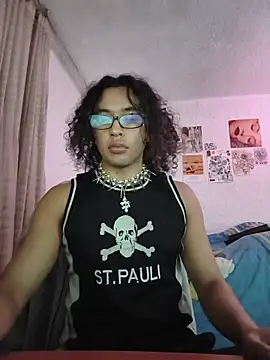 Snapshot of angelsdustxxx chatting on October 21, 2025, 6:36 am angelsdustxxx online show from October 21, 2025, 6:36 am