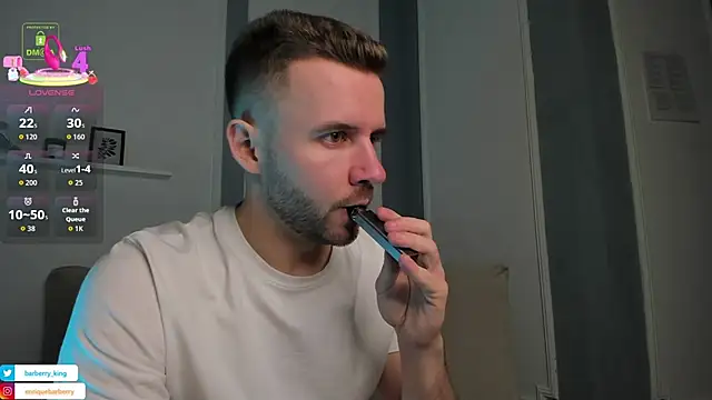 EnriqueBarberry online show from November 2, 2025, 6:16 am