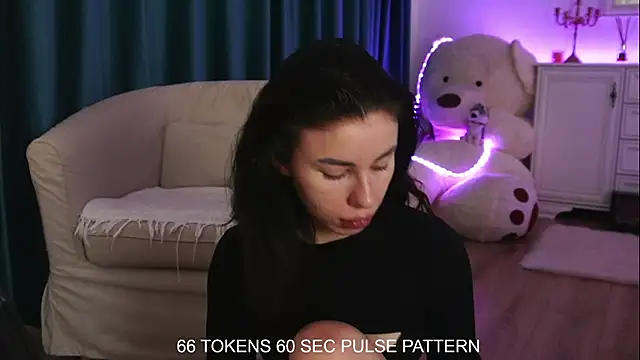 Snapshot of ivyleague_ chatting on January 4, 2025, 8:28 am ivyleague online show from January 4, 2025, 8:28 am