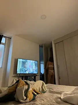 Susi bell online show from February 16, 2025, 9:38 pm