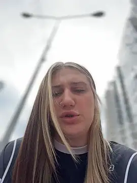 JessiMur online show from August 7, 2026, 4:14 am