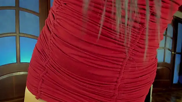 nayah   online show from December 3, 2025, 7:45 pm