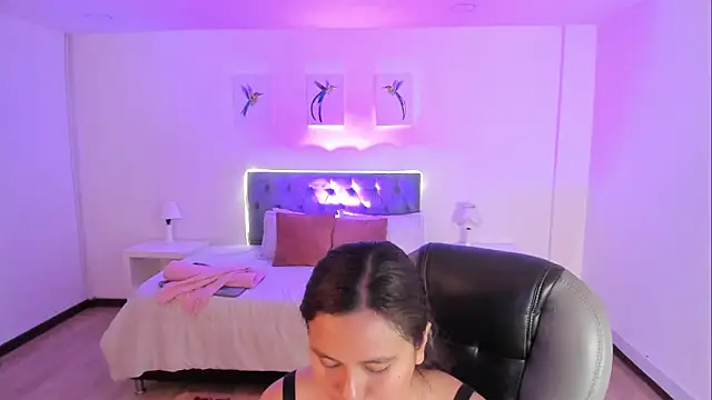  Natalie18 online show from January 14, 2026, 3:12 am