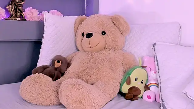 rosemonrooe online show from February 28, 2025, 2:20 pm