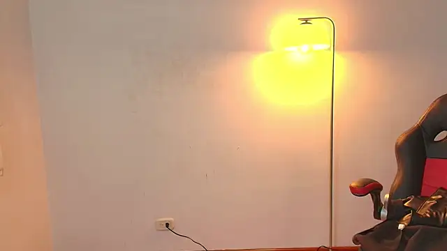 samy jonnes  online show from September 26, 2025, 11:20 pm