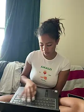 Snapshot of VanessaBling chatting on December 27, 2024, 3:59 pm VanessaBling online show from December 27, 2024, 3:59 pm