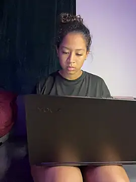 Snapshot of VanessaBling chatting on February 8, 2025, 2:36 am VanessaBling online show from February 8, 2025, 2:36 am