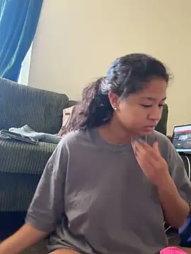 Snapshot of VanessaBling chatting on October 29, 2025, 1:46 pm VanessaBling online show from October 29, 2025, 1:46 pm